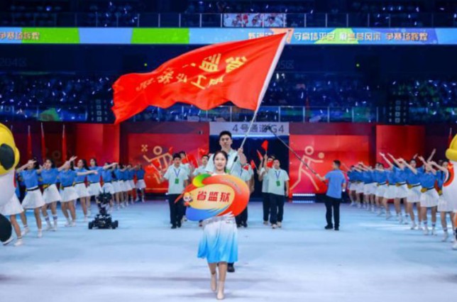 监狱系统代表团在四川省首届职工运动会游泳、乒乓球比赛中勇创佳绩